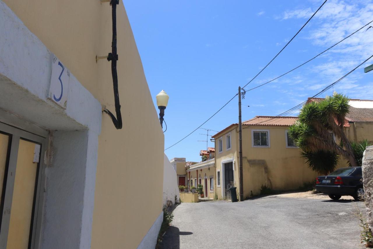 Lisbon, T2 Renewed Duplex With River View, Beato, Apartment *