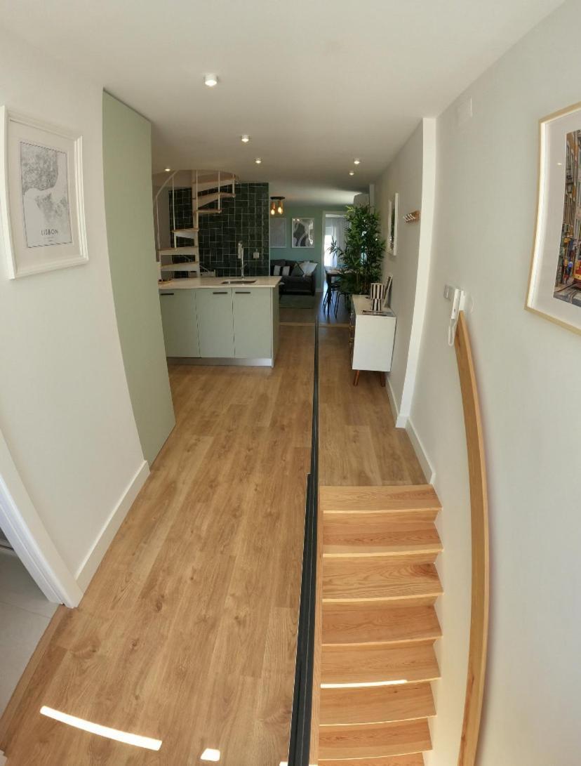 Apartment Lisbon, T2 Renewed Duplex With River View, Beato, *